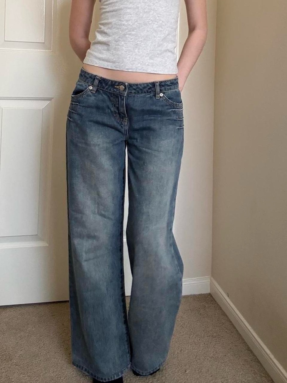 High-Rise Wide Leg Jeans in Washed Blue